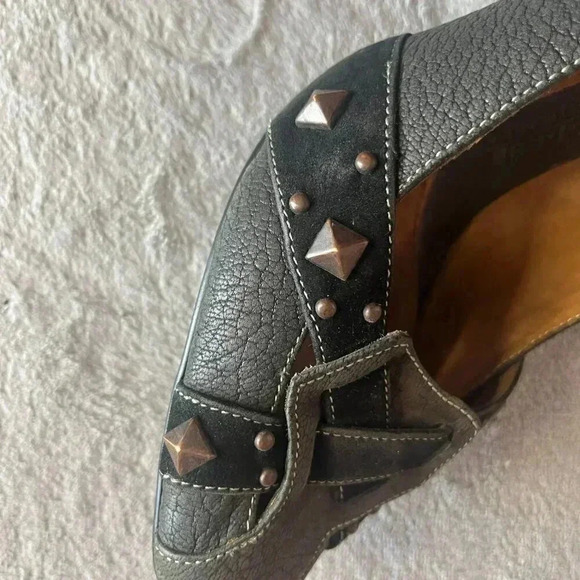 Donald J. Pliner Sport-I-Que Beatrice Muted Black Studded High Heel Pump Shoes - Picture 11 of 16